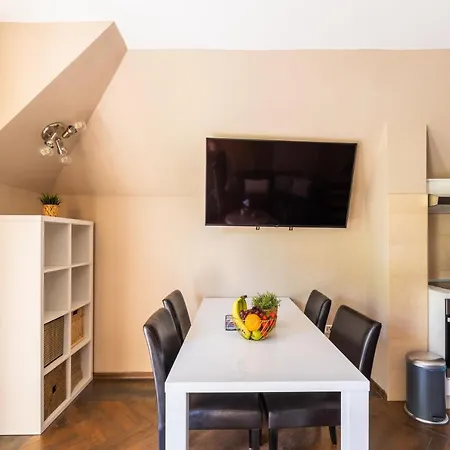 Quiet Maisonette メ Top Spot Varna