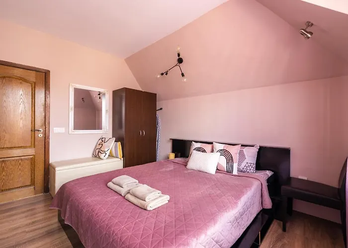 Quiet Maisonette メ Top Spot Varna