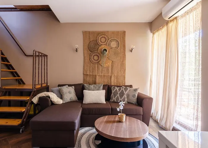 Quiet Maisonette メ Top Spot Apartment Varna