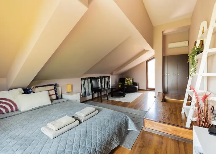 Quiet Maisonette メ Top Spot *