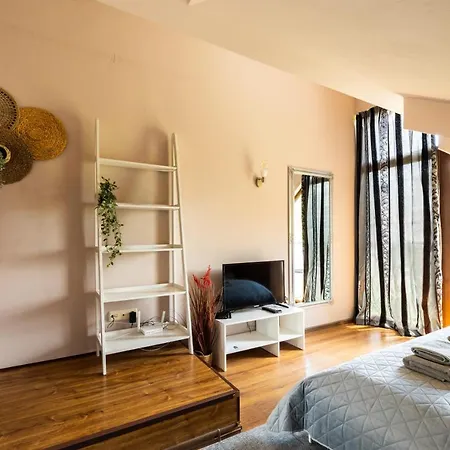 Apartment Quiet & Modern Maisonette Varna